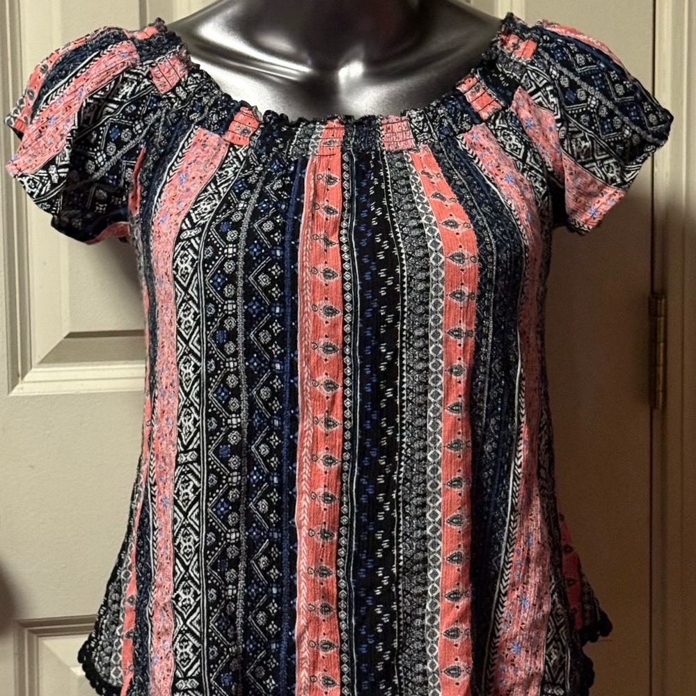 Self Esteem ~ Top ~ Women’s ~ Blouse ~ Small ~ Short Sleeve
